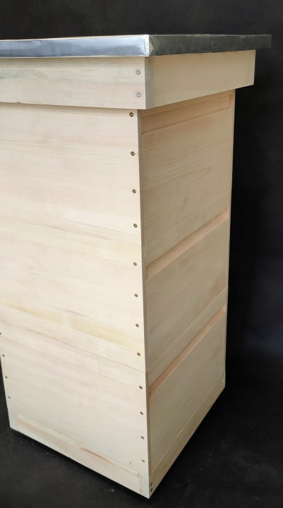Set of 4 Wielkopolski Plus Beehives Made from Weymouth Pine